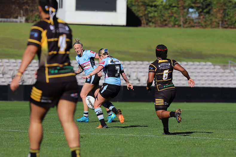 HNWP Semi Final Sharks v Mounties