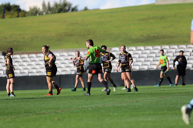 HNWP Semi Final Sharks v Mounties
