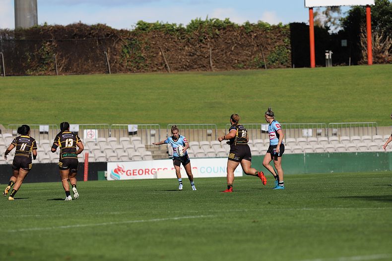 HNWP Semi Final Sharks v Mounties