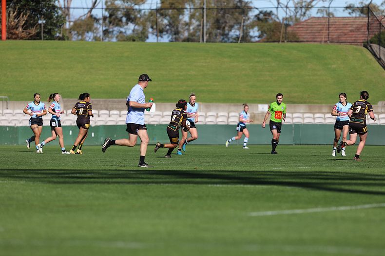 HNWP Semi Final Sharks v Mounties