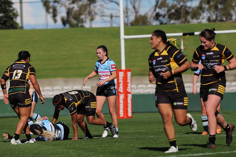 HNWP Semi Final Sharks v Mounties