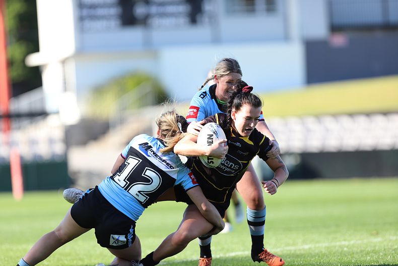 HNWP Semi Final Sharks v Mounties