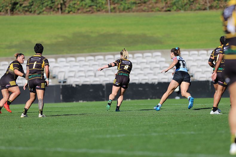HNWP Semi Final Sharks v Mounties