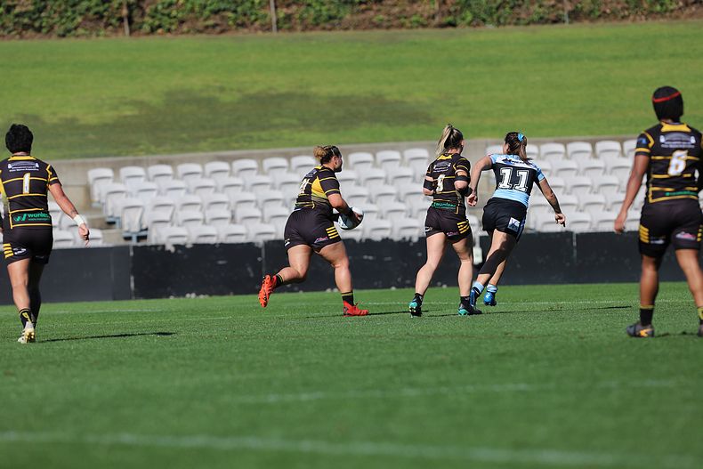 HNWP Semi Final Sharks v Mounties