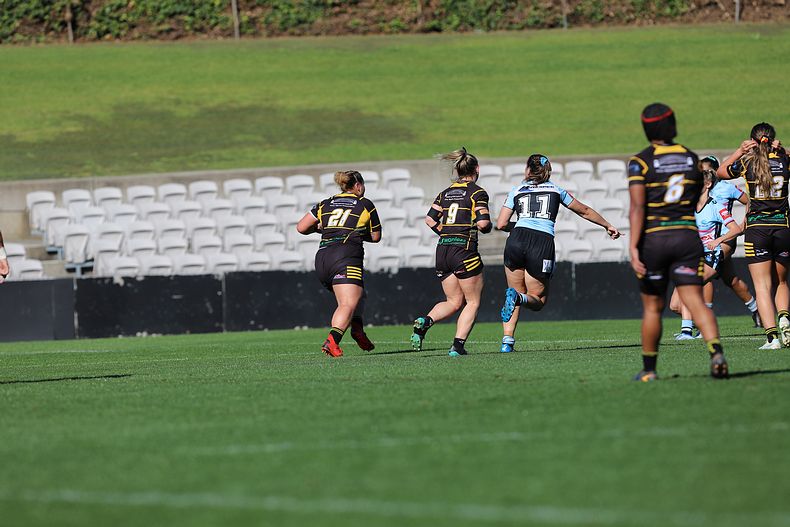 HNWP Semi Final Sharks v Mounties