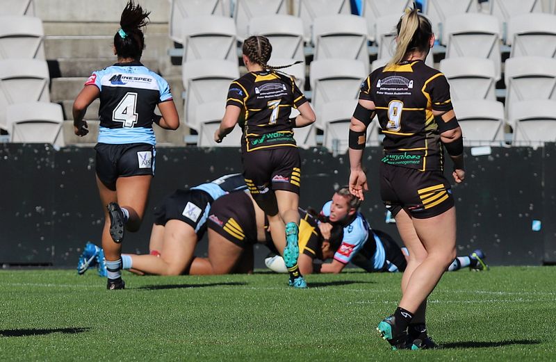 HNWP Semi Final Sharks v Mounties