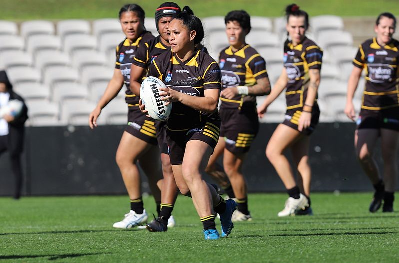 HNWP Semi Final Sharks v Mounties