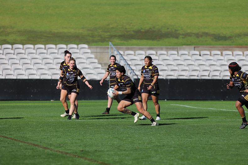HNWP Semi Final Sharks v Mounties