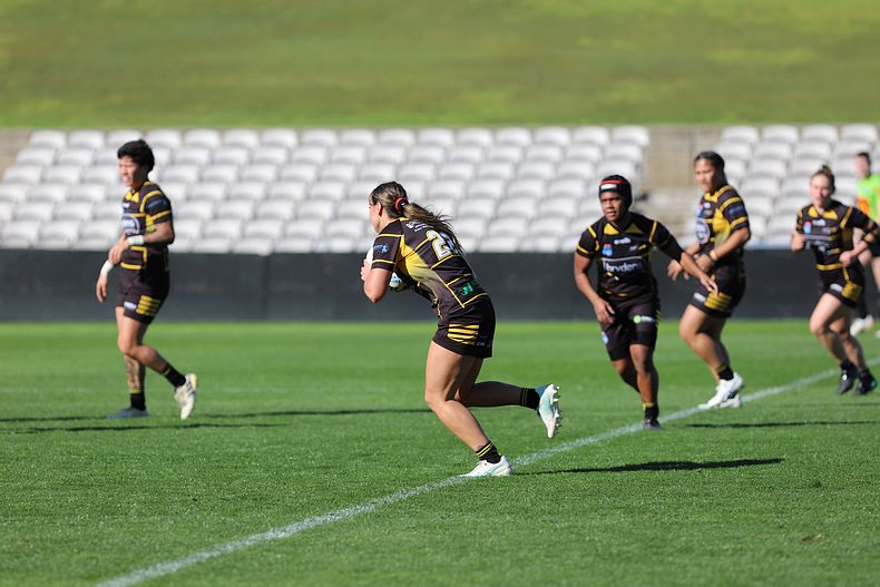 HNWP Semi Final Sharks v Mounties