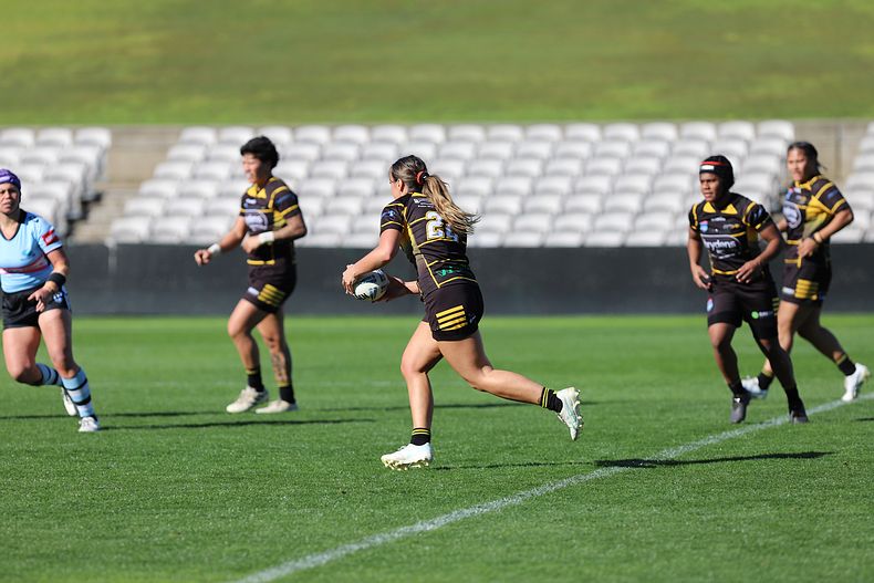 HNWP Semi Final Sharks v Mounties