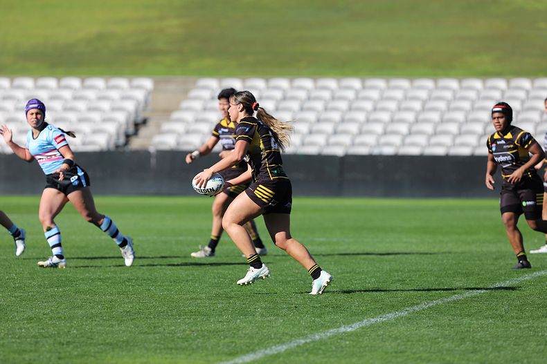 HNWP Semi Final Sharks v Mounties
