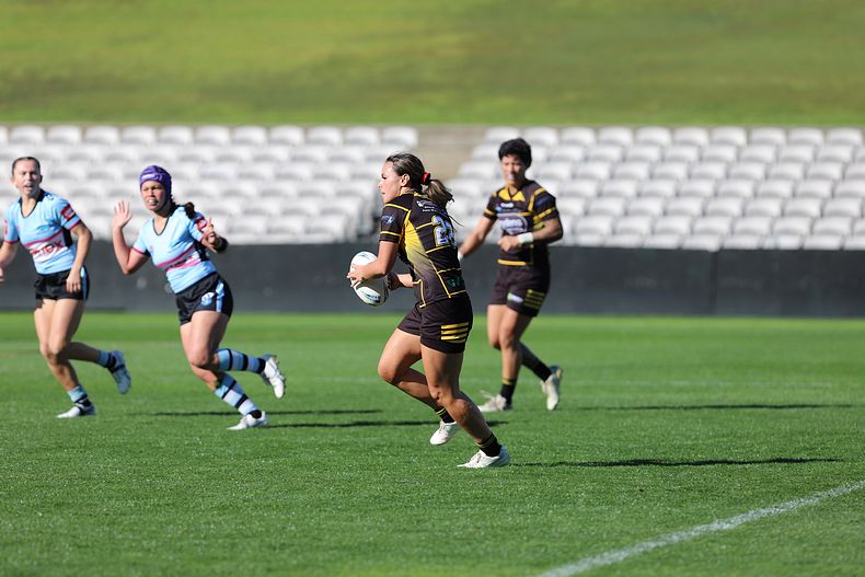 HNWP Semi Final Sharks v Mounties