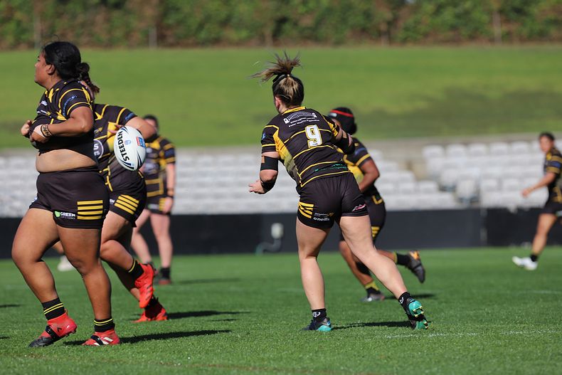 HNWP Semi Final Sharks v Mounties