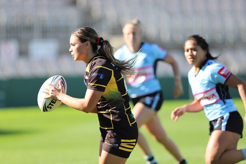 HNWP Semi Final Sharks v Mounties