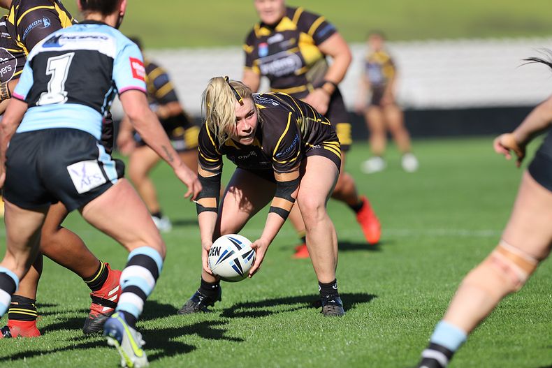 HNWP Semi Final Sharks v Mounties
