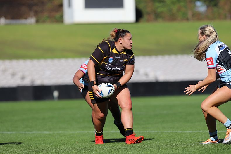 HNWP Semi Final Sharks v Mounties