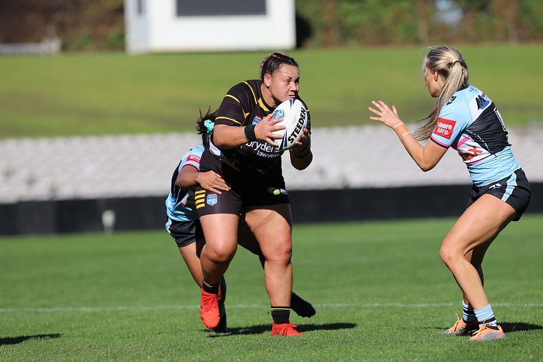 HNWP Semi Final Sharks v Mounties
