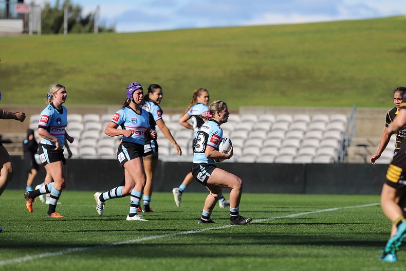 HNWP Semi Final Sharks v Mounties