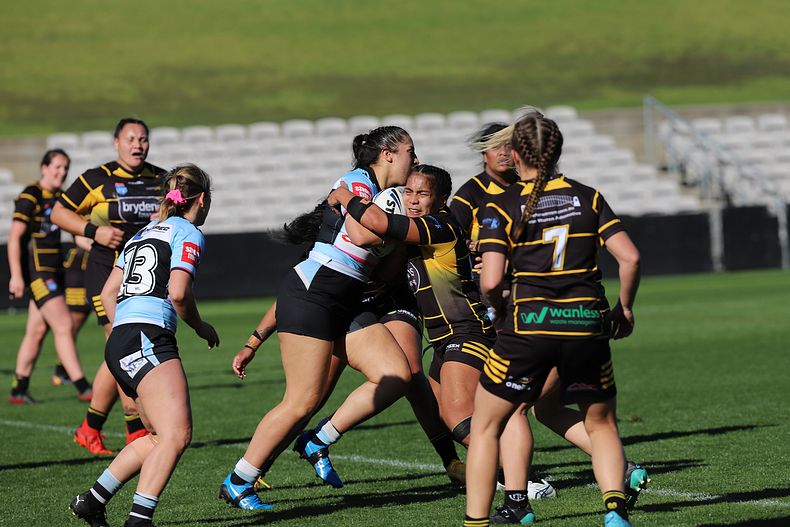 HNWP Semi Final Sharks v Mounties