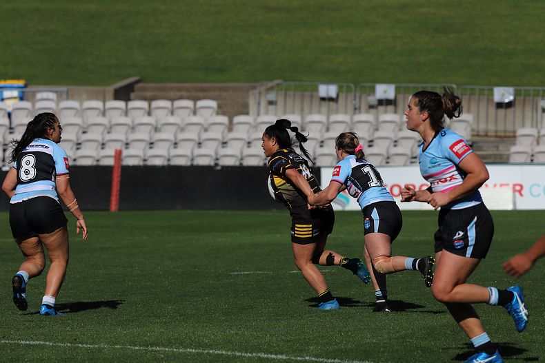 HNWP Semi Final Sharks v Mounties