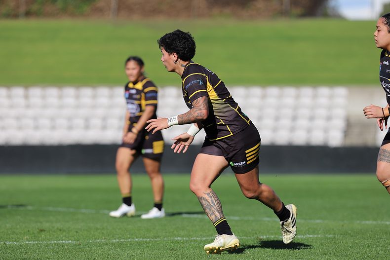 HNWP Semi Final Sharks v Mounties