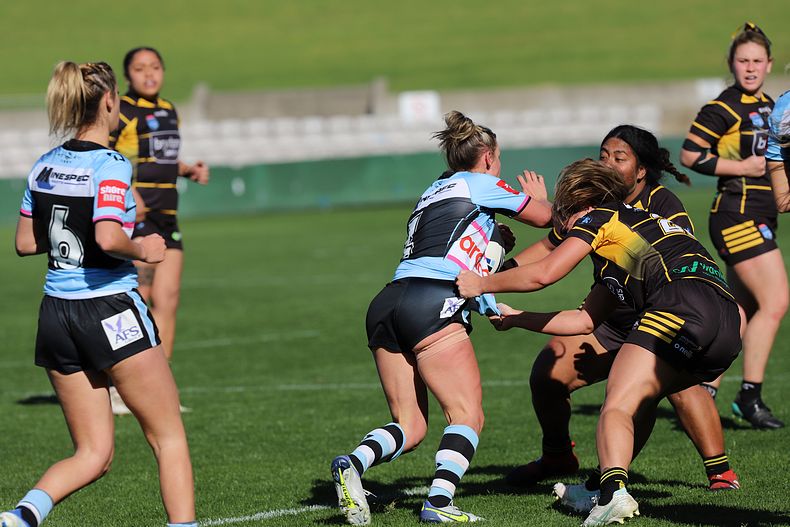 HNWP Semi Final Sharks v Mounties