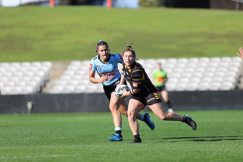 HNWP Semi Final Sharks v Mounties