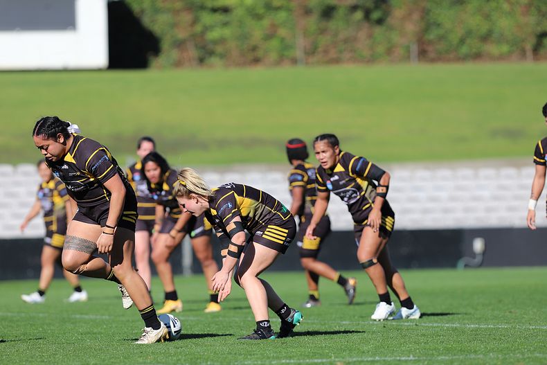 HNWP Semi Final Sharks v Mounties
