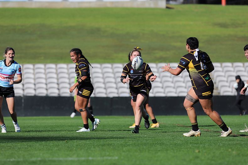 HNWP Semi Final Sharks v Mounties