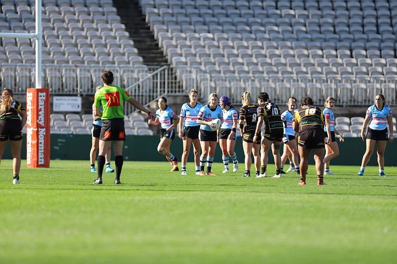 HNWP Semi Final Sharks v Mounties