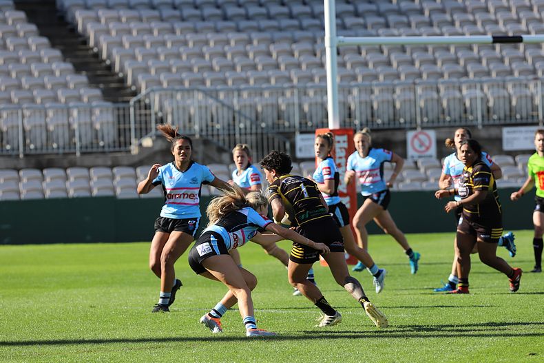 HNWP Semi Final Sharks v Mounties