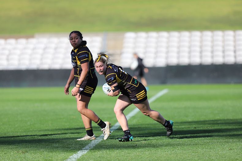 HNWP Semi Final Sharks v Mounties