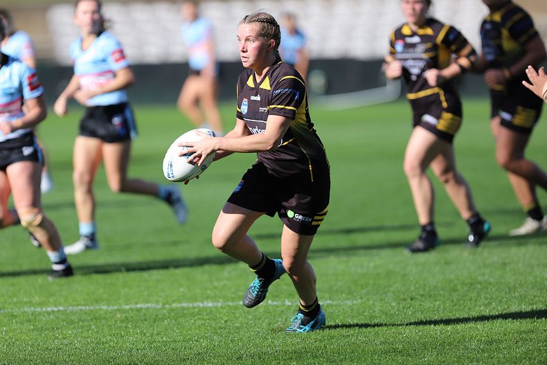 HNWP Semi Final Sharks v Mounties
