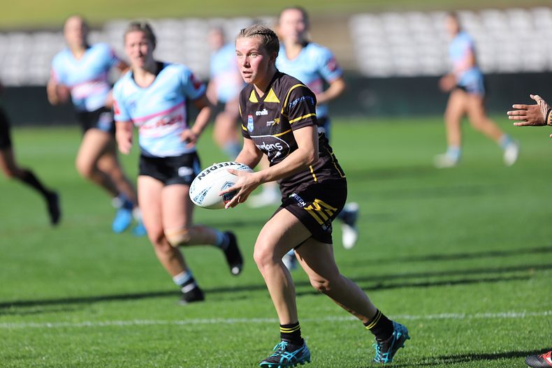 HNWP Semi Final Sharks v Mounties