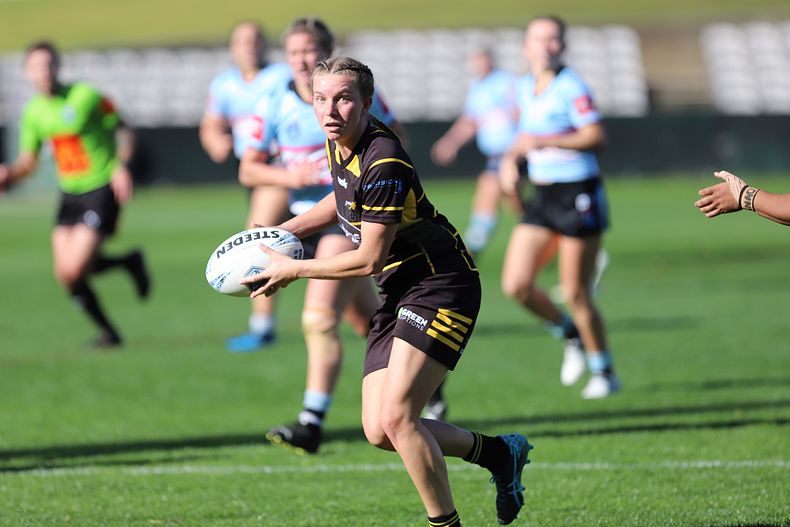 HNWP Semi Final Sharks v Mounties