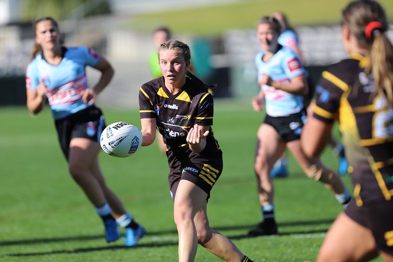 HNWP Semi Final Sharks v Mounties