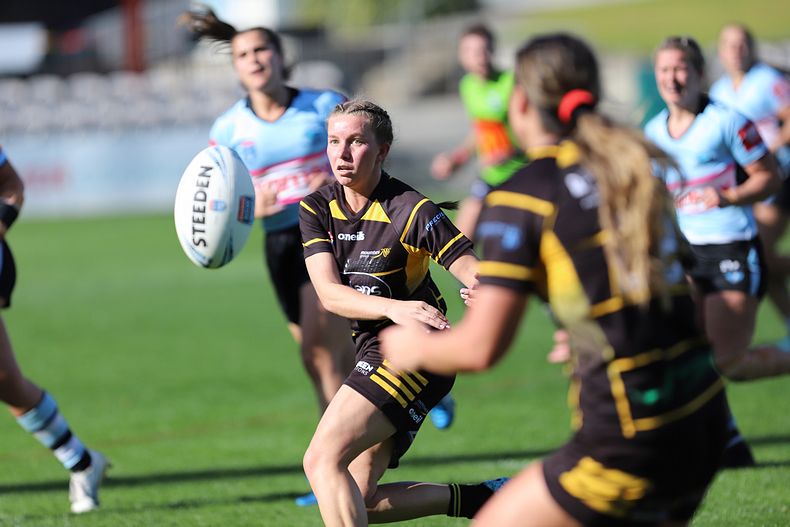 HNWP Semi Final Sharks v Mounties