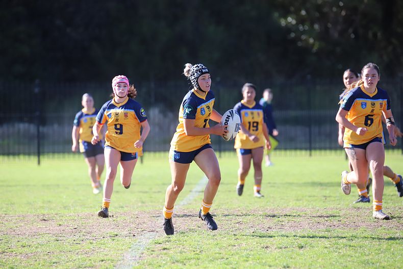 NSWCHS U16 Girls Day 1 Sydney Gold v Southern