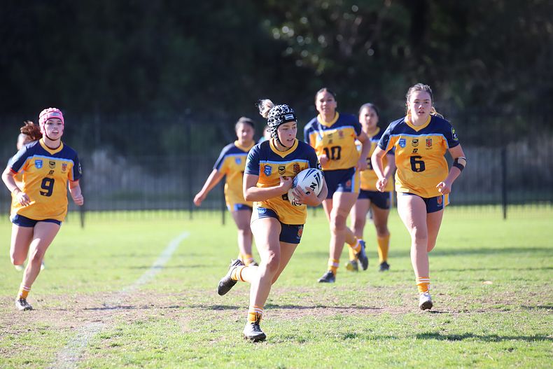 NSWCHS U16 Girls Day 1 Sydney Gold v Southern