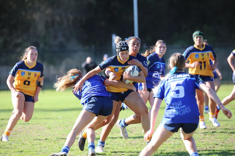 NSWCHS U16 Girls Day 1 Sydney Gold v Southern