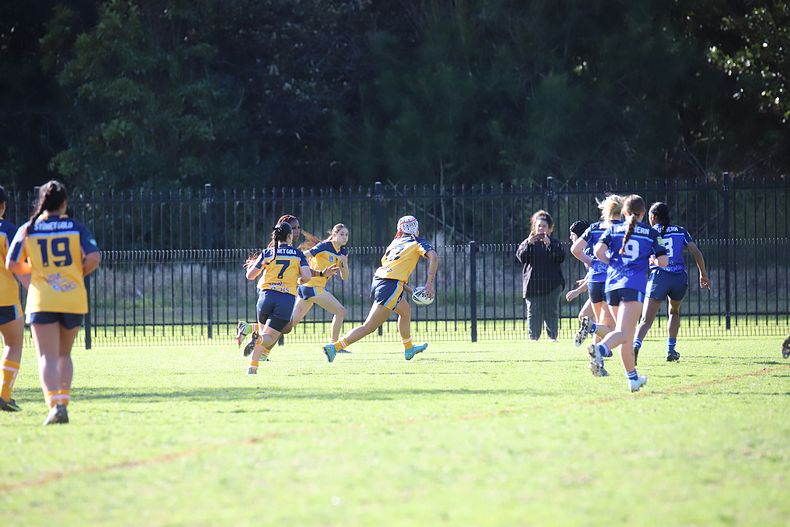 NSWCHS U16 Girls Day 1 Sydney Gold v Southern