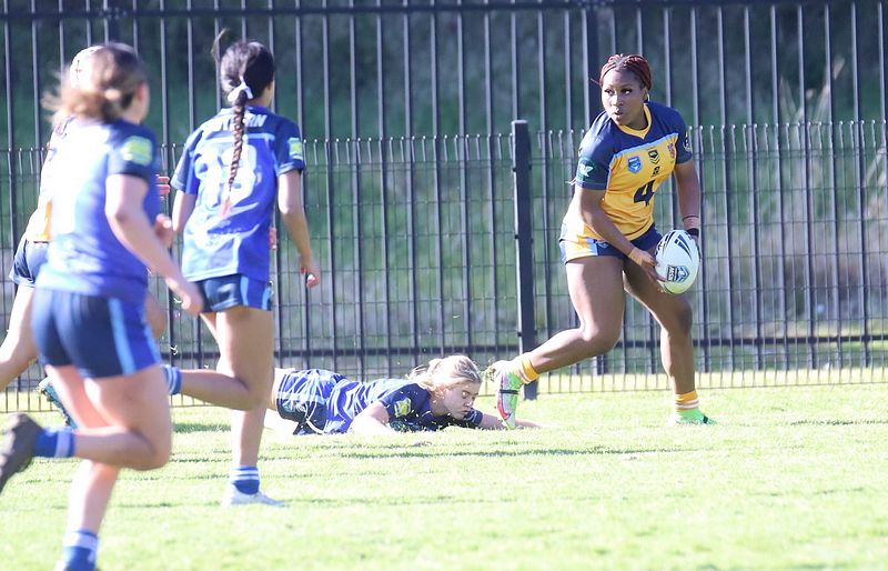 NSWCHS U16 Girls Day 1 Sydney Gold v Southern