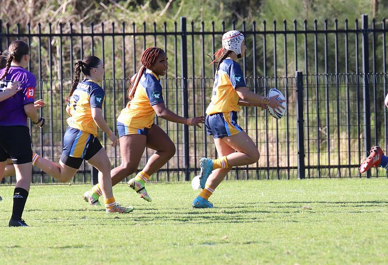 NSWCHS U16 Girls Day 1 Sydney Gold v Southern