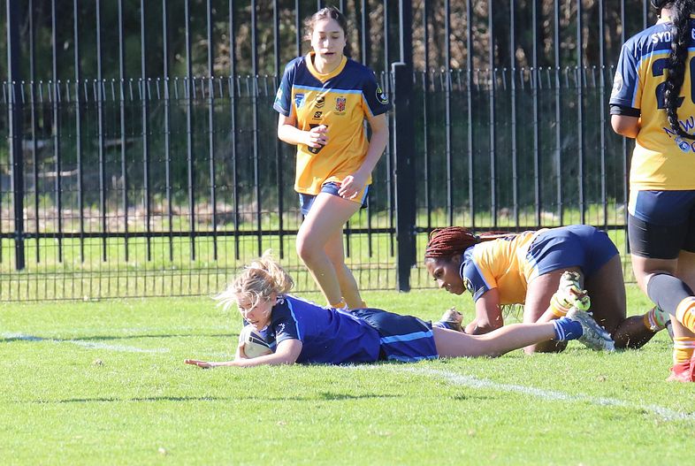 NSWCHS U16 Girls Day 1 Sydney Gold v Southern