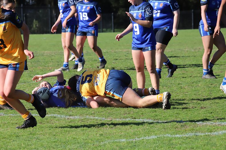 NSWCHS U16 Girls Day 1 Sydney Gold v Southern