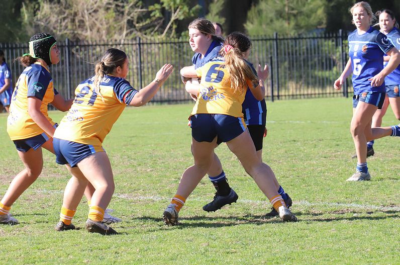 NSWCHS U16 Girls Day 1 Sydney Gold v Southern