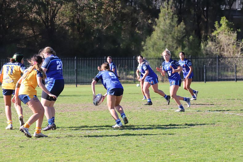 NSWCHS U16 Girls Day 1 Sydney Gold v Southern