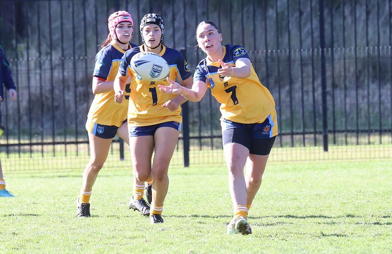 NSWCHS U16 Girls Day 1 Sydney Gold v Southern