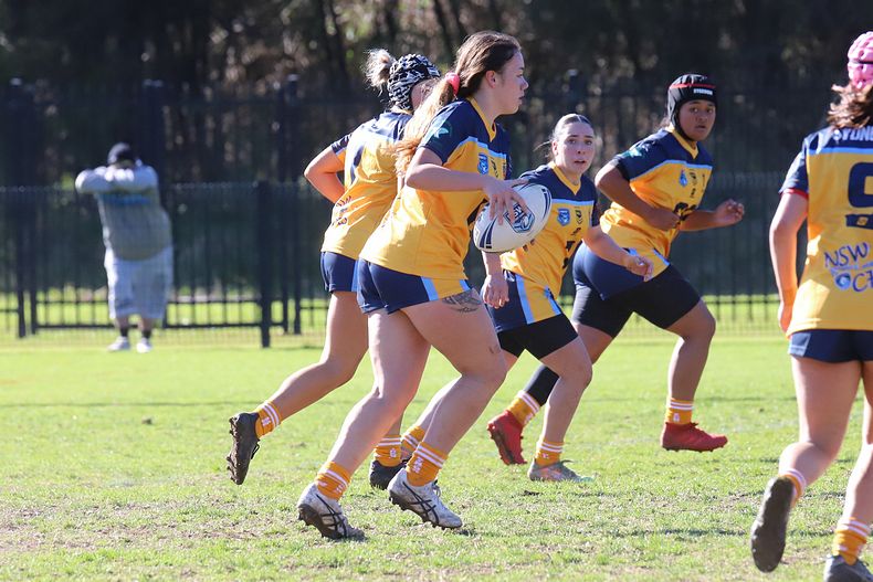 NSWCHS U16 Girls Day 1 Sydney Gold v Southern