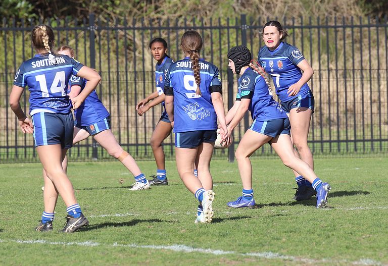 NSWCHS U16 Girls Day 1 Southern v Sydney RED